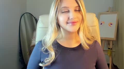 Snapshot of evacadooo chatting on January 30, 2025, 2:38 am Eva online show from January 30, 2025, 2:38 am