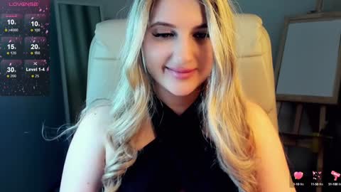 Snapshot of evacadooo chatting on February 3, 2025, 7:00 pm Eva online show from February 3, 2025, 7:00 pm