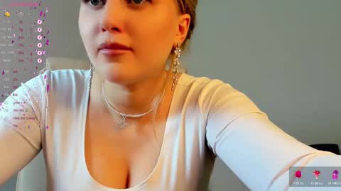 Snapshot of evacadooo chatting on February 22, 2025, 5:34 am Eva online show from February 22, 2025, 5:34 am