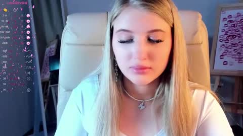 Snapshot of evacadooo chatting on February 28, 2025, 5:48 am Eva online show from February 28, 2025, 5:48 am