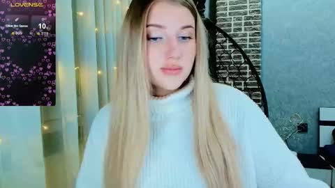 Snapshot of evacadooo chatting on November 29, 2025, 1:30 am Eva online show from November 29, 2025, 1:30 am