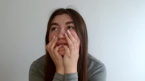 Snapshot of evachaturbatte chatting on May 29, 2026, 7:50 am Evachaturbatte online show from May 29, 2026, 7:50 am