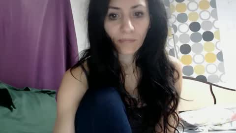 Snapshot of evacrisxxx chatting on December 14, 2025, 2:17 am hornycrissyyourlove online show from December 14, 2025, 2:17 am