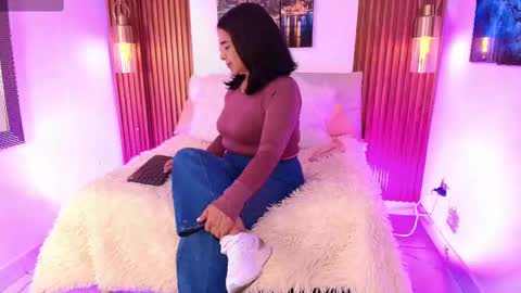 EVA GODDESS  online show from November 15, 2025, 8:05 pm