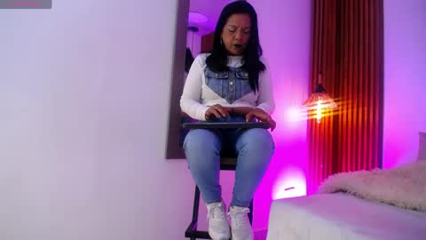 EVA GODDESS  online show from April 26, 2026, 8:17 pm