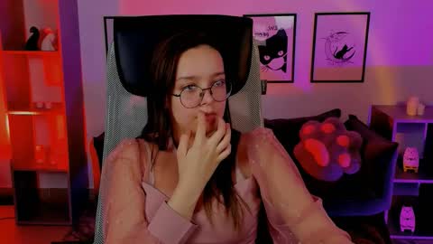 Eva online show from March 5, 2026, 4:58 pm