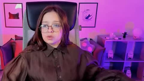 Eva online show from March 19, 2026, 4:11 pm