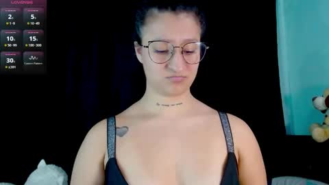 Evah Lee online show from May 28, 2026, 4:10 am