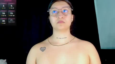 Evah Lee online show from July 28, 2026, 3:35 am