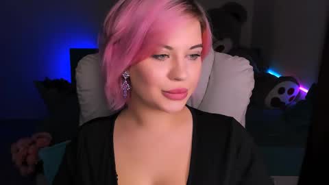 Eva online show from December 18, 2024, 11:19 pm