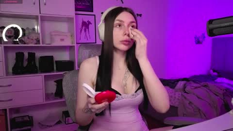 Eva online show from April 2, 2026, 4:48 pm