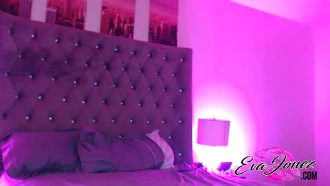 Snapshot of evajonez chatting on January 9, 2025, 9:06 am Eva online show from January 9, 2025, 9:06 am