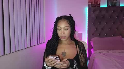 Snapshot of evajonez chatting on November 21, 2025, 6:34 am Eva online show from November 21, 2025, 6:34 am