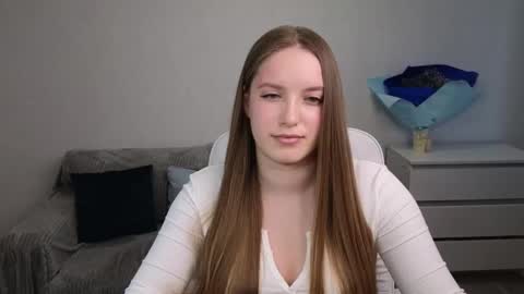 Snapshot of evajuly chatting on February 28, 2025, 8:20 am Eva online show from February 28, 2025, 8:20 am