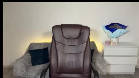 Eva online show from March 15, 2026, 5:41 pm