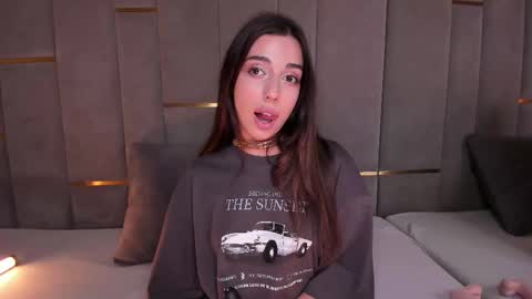 Snapshot of evalims chatting on March 8, 2025, 3:56 pm EVA online show from March 8, 2025, 3:56 pm