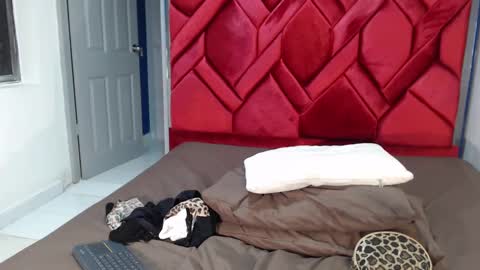 Snapshot of evamills1 chatting on February 16, 2025, 2:54 pm Eva Mills online show from February 16, 2025, 2:54 pm