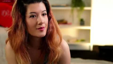 Eva online show from April 27, 2026, 5:05 am