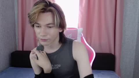 evan_reinhart online show from September 27, 2025, 11:59 am