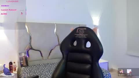 evan_tay online show from February 13, 2026, 3:02 am