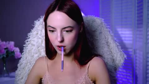 Snapshot of evanellson chatting on October 15, 2025, 12:05 pm Eva online show from October 15, 2025, 12:05 pm