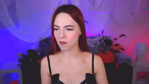 Snapshot of evanellson chatting on October 26, 2025, 9:26 am Eva online show from October 26, 2025, 9:26 am