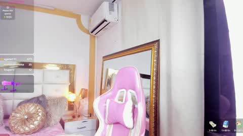 Snapshot of evangelin_ts chatting on February 7, 2025, 10:52 pm evangelin_ts online show from February 7, 2025, 10:52 pm