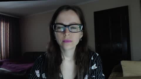 YourMistress online show from May 3, 2026, 8:53 am