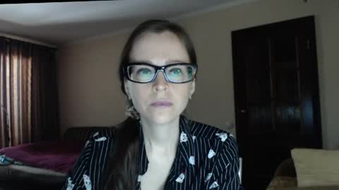 Snapshot of evangeline06 chatting on May 6, 2026, 9:03 am YourMistress online show from May 6, 2026, 9:03 am
