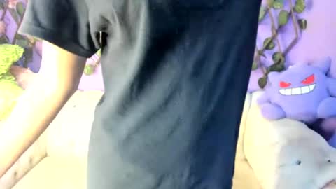 Snapshot of evangely15_ chatting on September 13, 2025, 12:05 pm evangely15_ online show from September 13, 2025, 12:05 pm