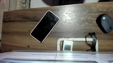 Snapshot of evangely15_ chatting on November 6, 2025, 12:06 pm evangely15_ online show from November 6, 2025, 12:06 pm