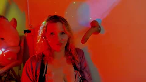  Evangelyne  online show from March 11, 2026, 7:31 pm