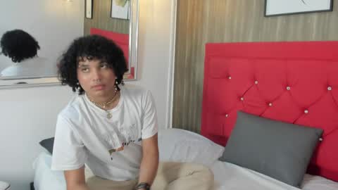 Evann  online show from April 11, 2026, 4:50 am