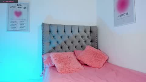 Snapshot of evaolimpo chatting on November 6, 2025, 8:21 pm Eva Olimpo online show from November 6, 2025, 8:21 pm