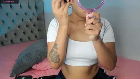 Eva Olimpo online show from May 2, 2026, 1:21 am