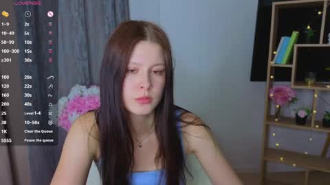 EvaOnyx online show from April 29, 2026, 8:26 pm