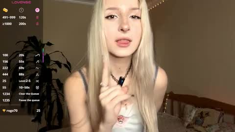 Snapshot of evaqt chatting on November 22, 2025, 7:29 am Eva online show from November 22, 2025, 7:29 am