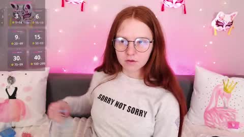 Snapshot of evarey_ chatting on May 10, 2026, 5:12 am Adelina online show from May 10, 2026, 5:12 am