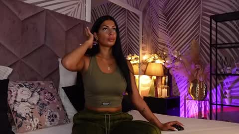 Snapshot of evarhea chatting on May 12, 2026, 2:52 am EvaRhea online show from May 12, 2026, 2:52 am