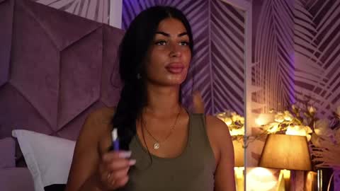 Snapshot of evarhea chatting on June 2, 2026, 2:46 am EvaRhea online show from June 2, 2026, 2:46 am