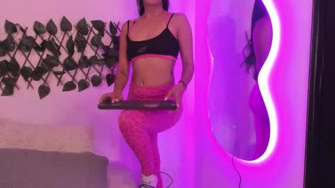 EVARITZ online show from February 2, 2026, 8:29 pm