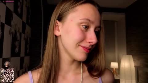 Eva online show from October 9, 2025, 7:23 pm