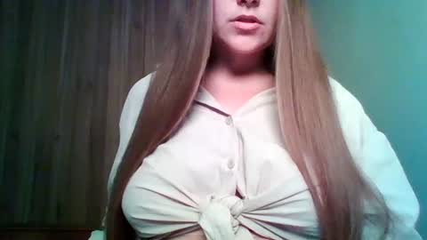 evasapples2026 online show from June 25, 2026, 3:16 pm