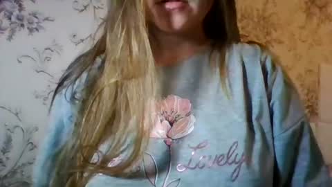 evasapples2026 online show from June 29, 2026, 8:31 pm