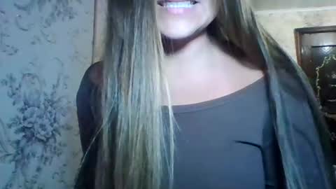 evasapples2026 online show from July 7, 2026, 8:57 pm