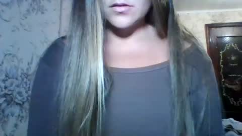 evasapples2026 online show from July 8, 2026, 8:46 pm