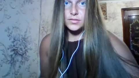 evasapples2026 online show from July 18, 2026, 5:28 pm