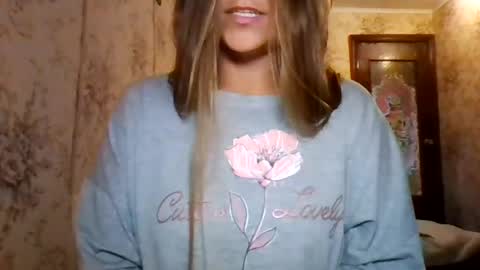 evasapples2026 online show from July 26, 2026, 4:25 pm
