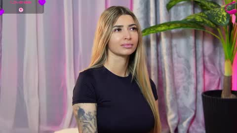 Snapshot of evasparks_ chatting on June 29, 2026, 1:12 am Eva online show from June 29, 2026, 1:12 am