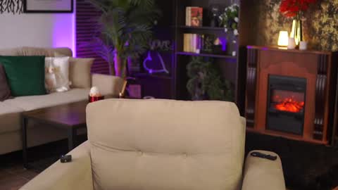 Snapshot of evasunderland chatting on January 21, 2025, 2:22 am Eva online show from January 21, 2025, 2:22 am